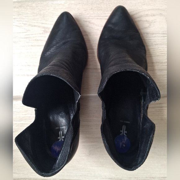 Frye Women's Reina Cut Out Black Leather Western Ankle Leather Frye Boots sz 8.5 - Picture 5 of 12
